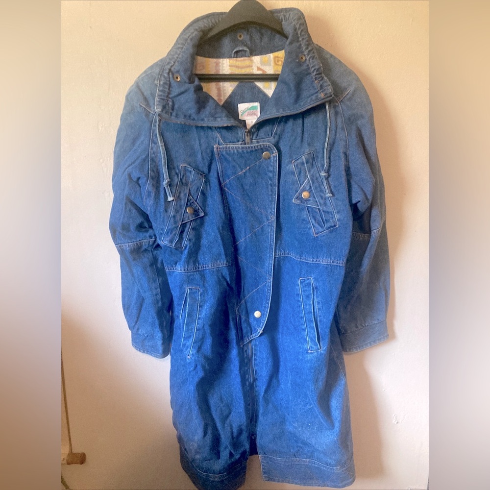 1980’s center aisle knee length jean coat size small double zip & button